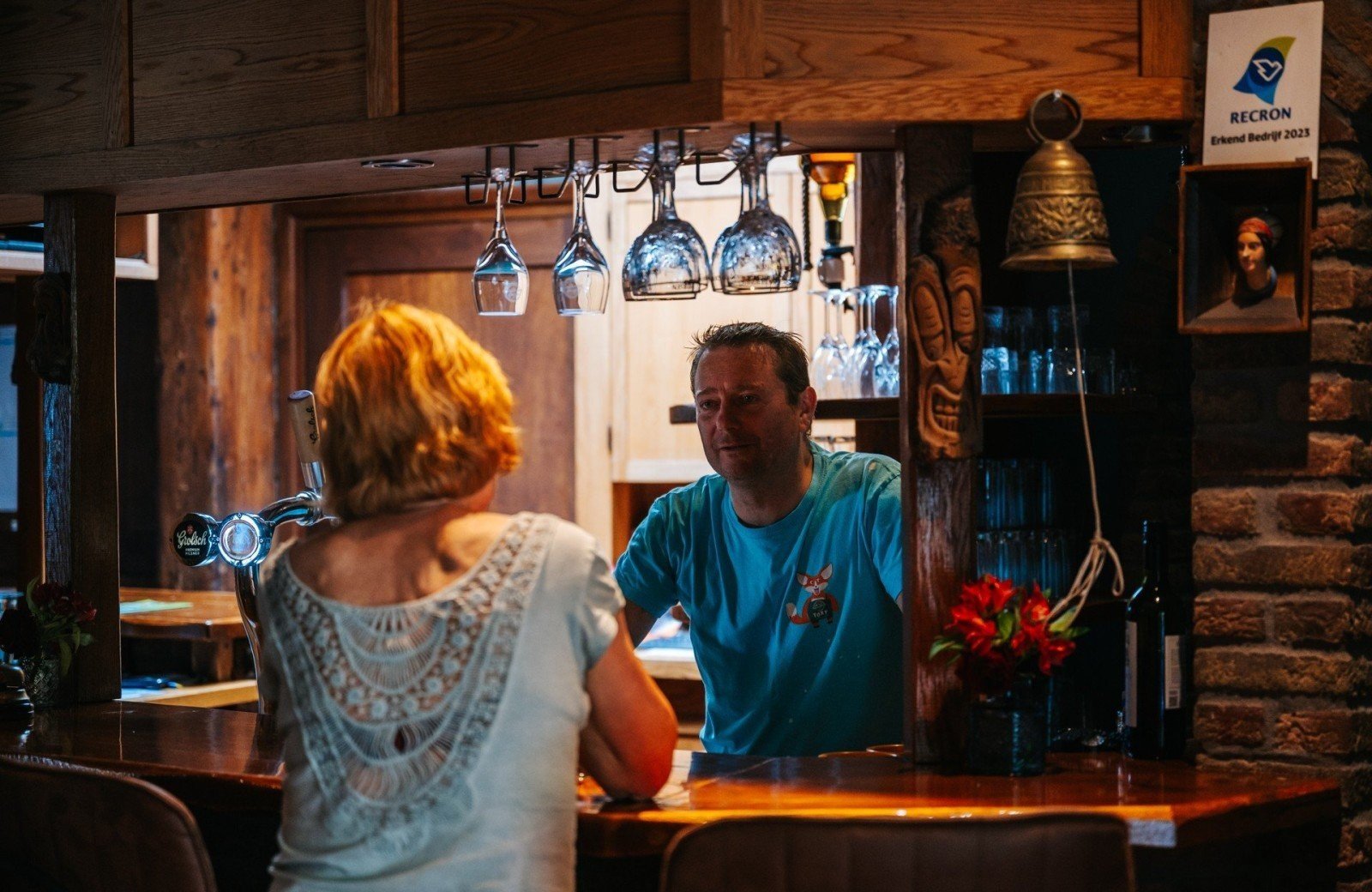 Bar camping restaurant