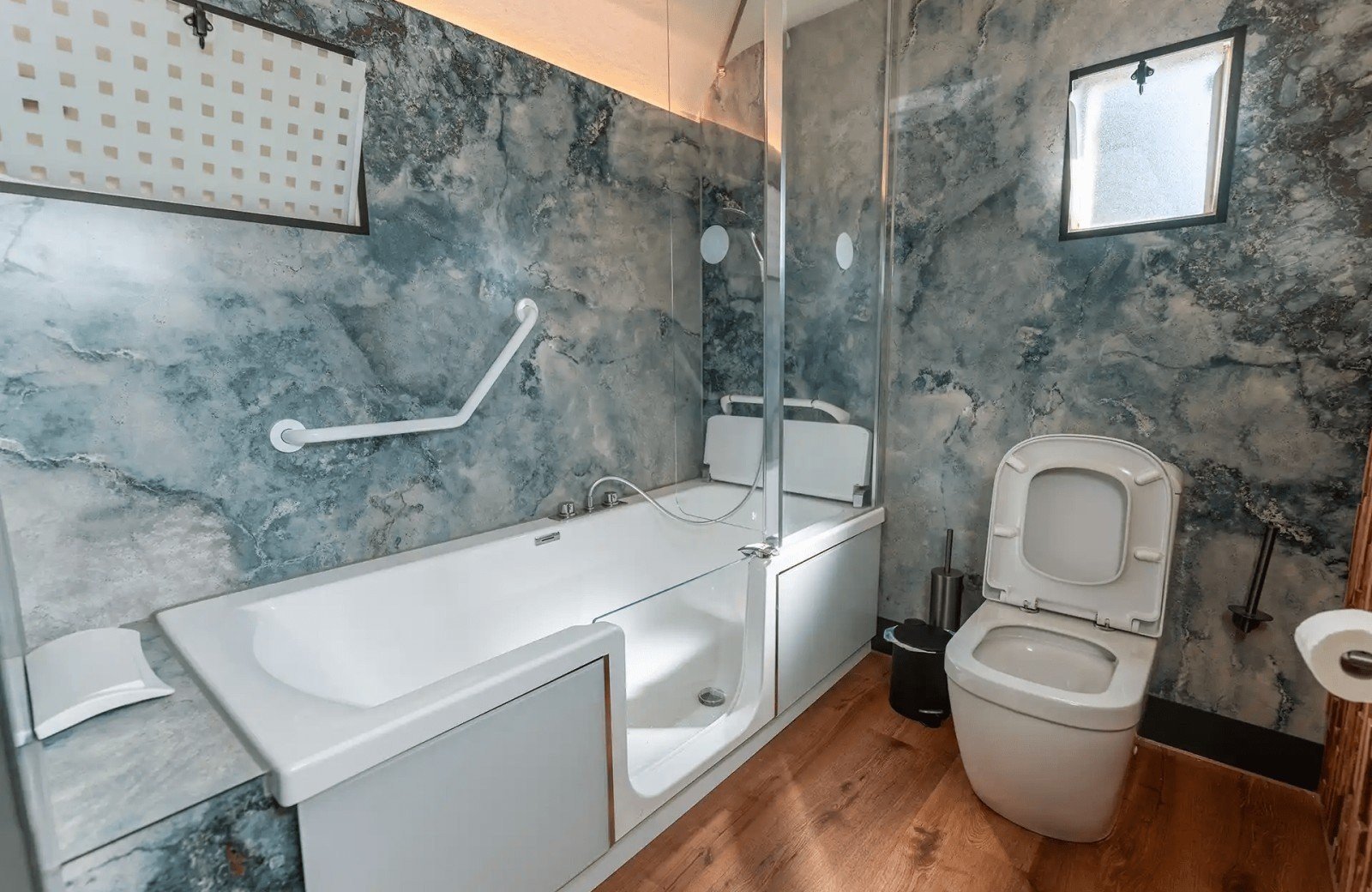 Prive sanitair kippenveld epe